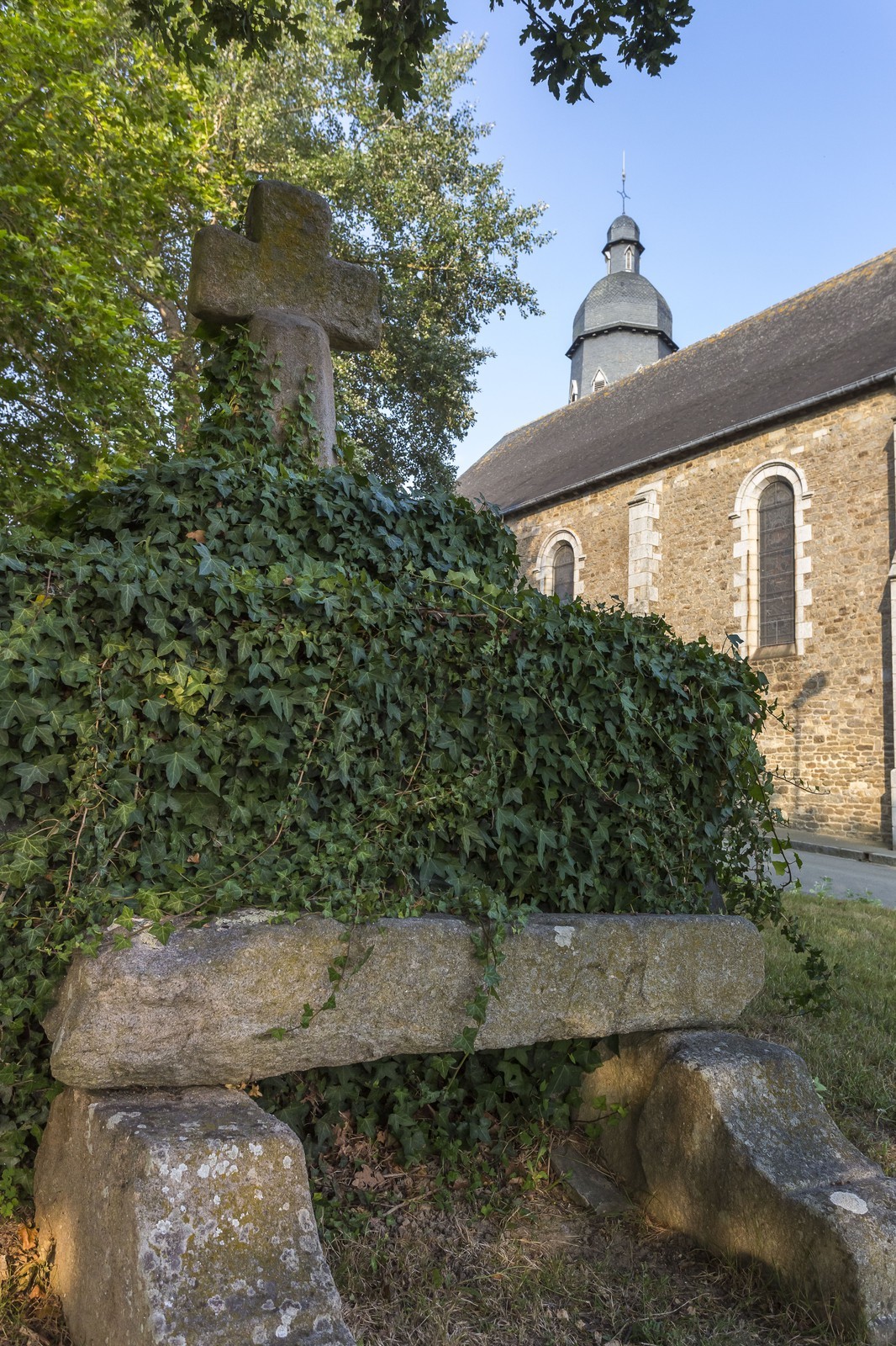 Eglise Notre Dame de Nazareth. Plancoët