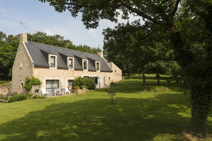 Gite CoAt - er - Hour_ Mme PrAditch